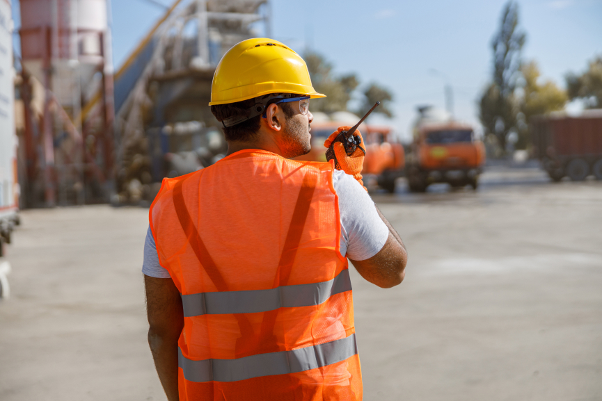 El seguro inclusivo del Piso de Protección Social, ¿Resulta suficiente la cobertura del seguro inclusivo para los trabajadores dependientes vinculados por medio del piso de protección social ante los riesgos laborales derivados del contrato de trabajo?