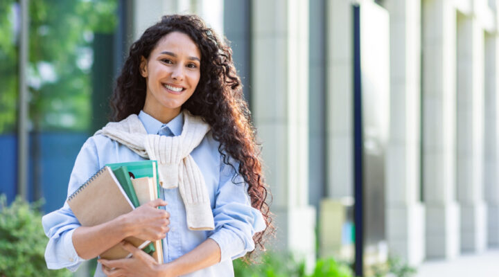 Cotizar salud y pensión fuera de Colombia